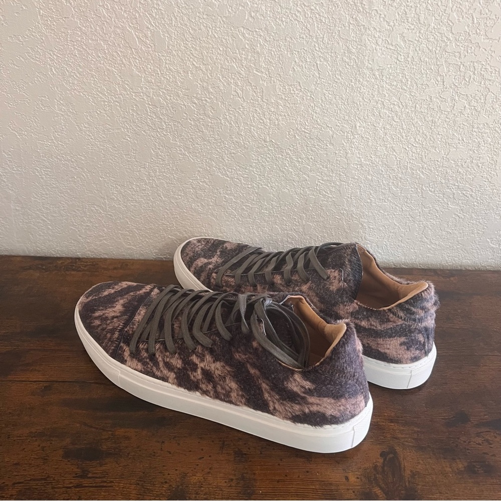 JOHN VARVATOS Mens 315 Reed Low Top Marbled Calf Hair Leather Upper Sneaker NWOT - Picture 7 of 7
